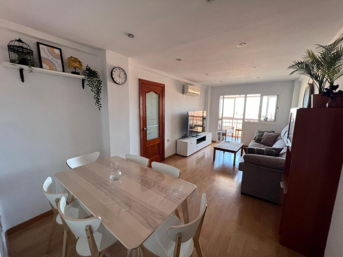 3 Bedrooms Apt With The Sea View Малага Екстер'єр фото